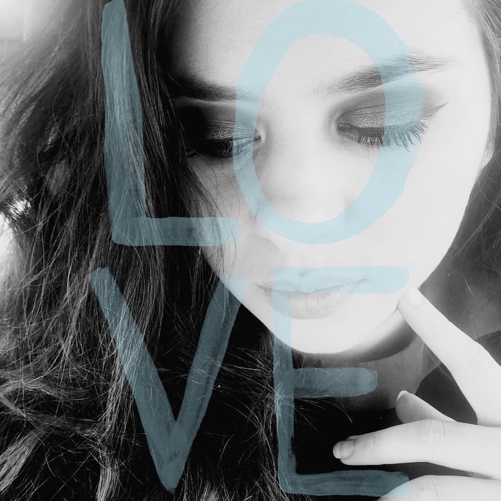 Meet your Posher, Chrissy